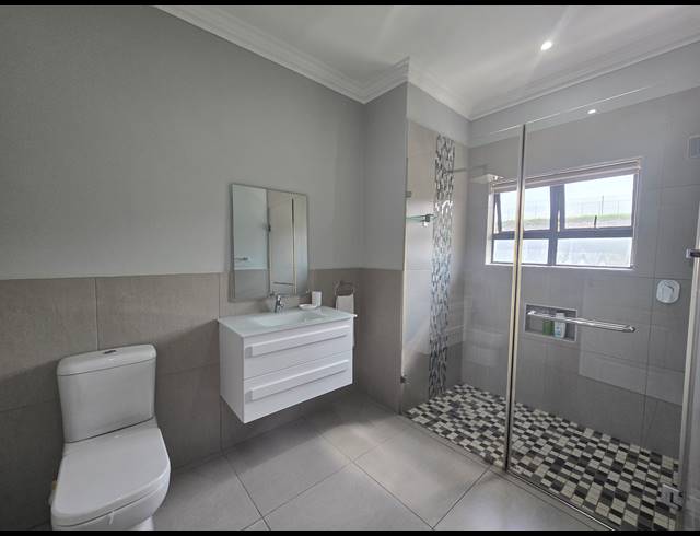 3 BEDROOM HOUSE FOR SALE IN NEW SALT ROCK CITY